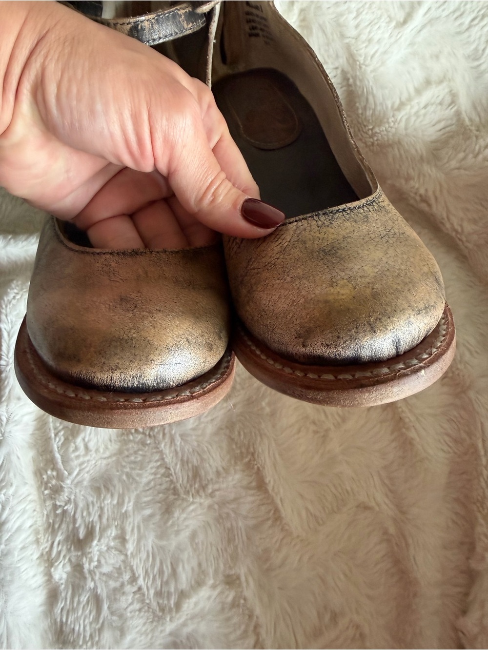 Freebird by Steven "Randi" heels in beautiful distressed pewter gold metallic - Picture 5 of 12